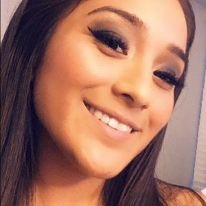 Meet your Posher, Dani